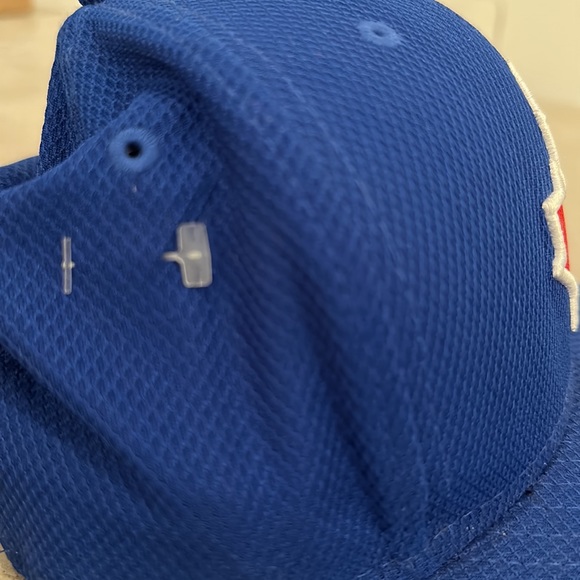 NWOT Blue Jays New Era Baseball Hat 7 1/8 - Picture 2 of 4